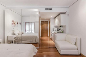 Beautiful studio near plaza españa malasaña LIM1